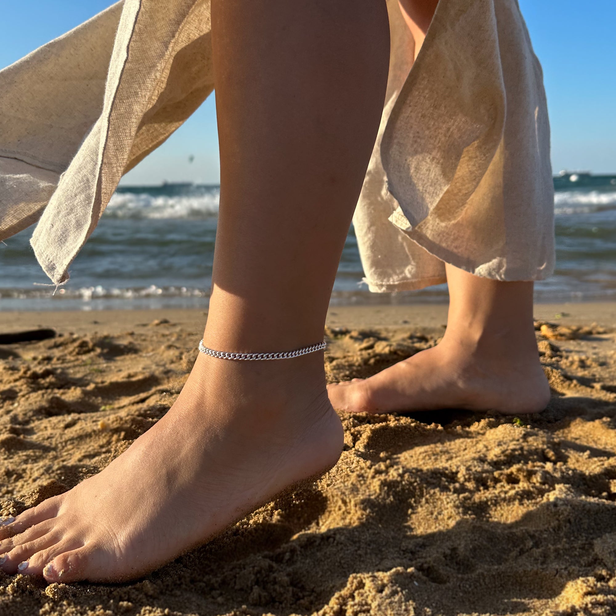 Daring Chain Anklet