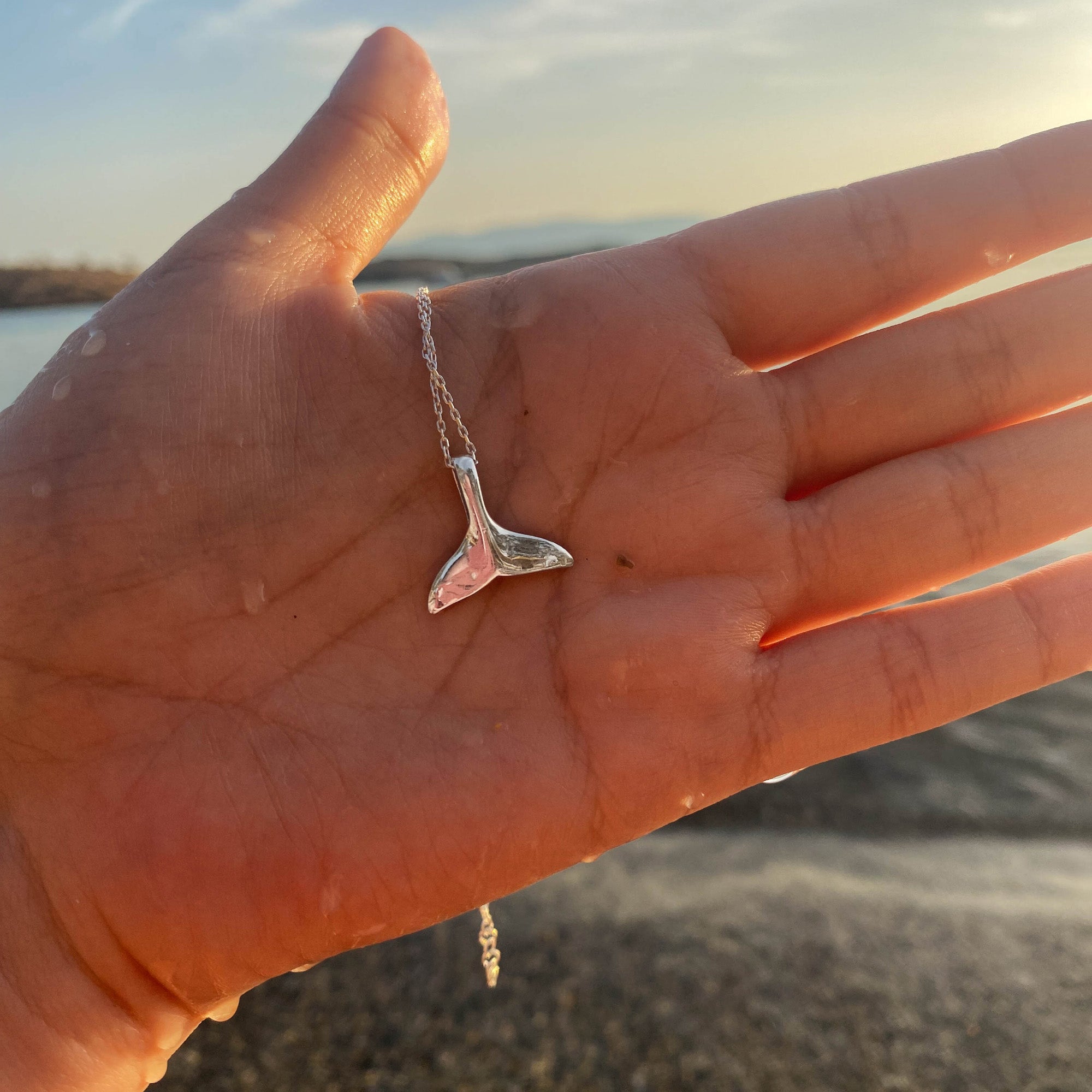 Make A Wave Necklace